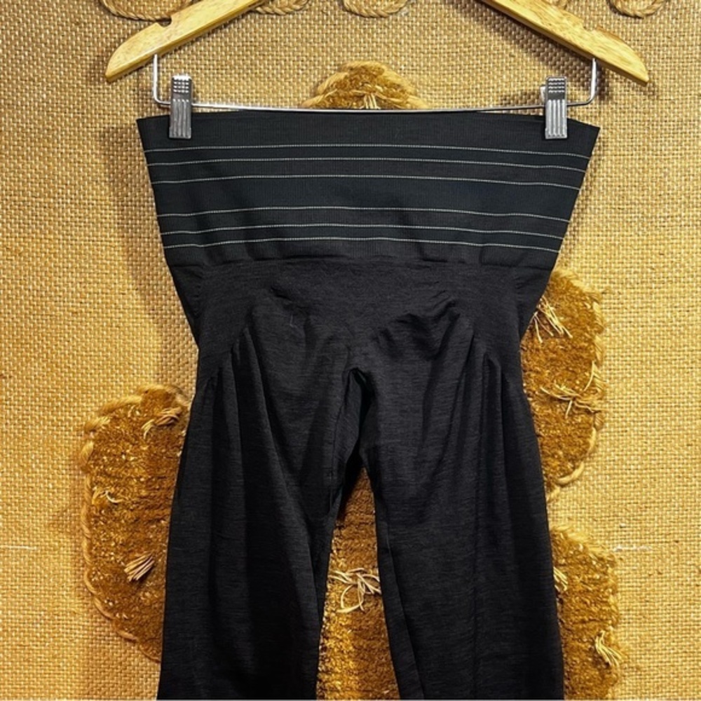 Sankom compression Leggings - Picture 2 of 4
